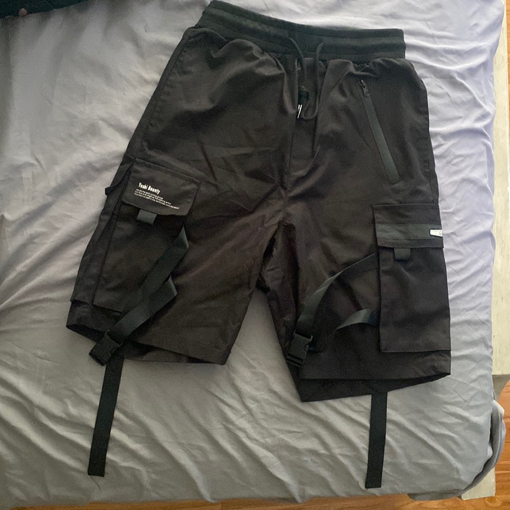 mens’ cargo shorts